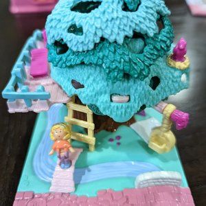 VINTAGE 1994 Polly Pocket Pollyville Treehouse Bluebird